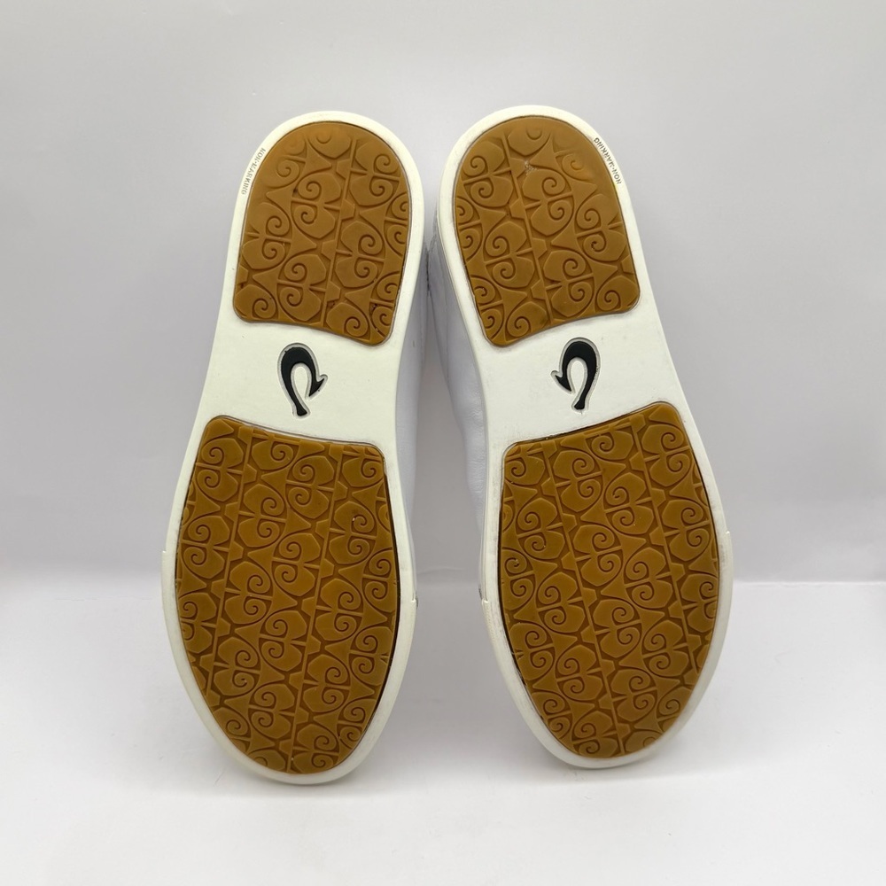 OluKai Pehuea Li Ili Women's Size 8.5 White Leather Sneakers - Picture 9 of 10